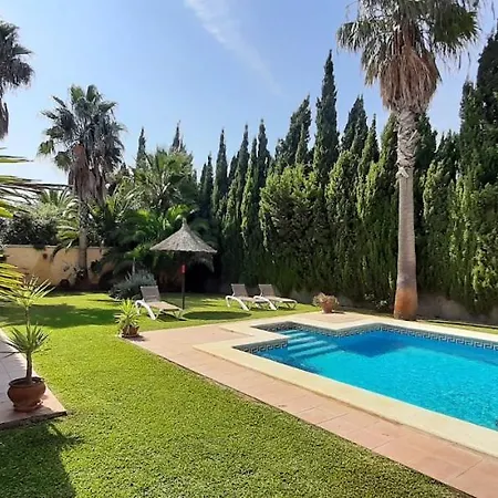 Будинок відпочинку Andalusian Patio 12 Pax With Private Pool
