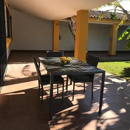 Andalusian Patio 12 Pax With Private Pool Будинок відпочинку *