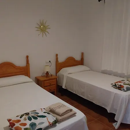 Andalusian Patio 12 Pax With Private Pool Будинок відпочинку *