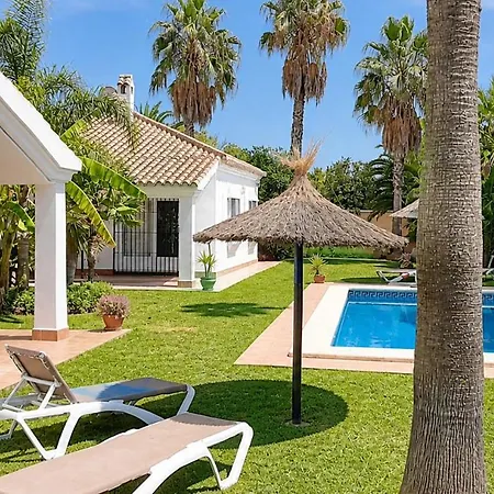 Будинок відпочинку Andalusian Patio 12 Pax With Private Pool