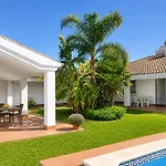 Andalusian Patio 12 Pax With Private Pool Holiday home