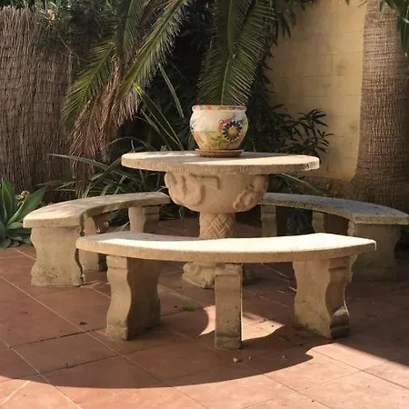 Andalusian Patio 12 Pax With Private Pool Сasa de vacaciones
